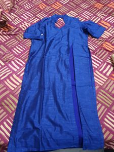 Amazing side slit suit with cold shoulder sleeves size L,xl
