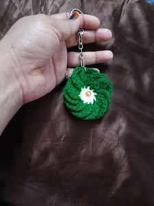 crochet flower keychain