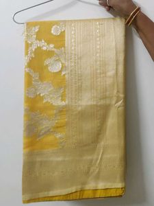 Beautiful Yellow Saree 🎉
