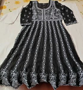 Elegant Black Embroidered Cotton Kurta