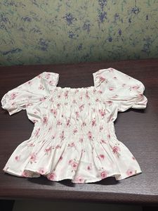 Floral Smocked Puff Sleeve Top