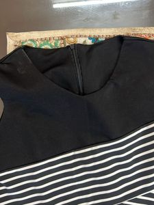Chic Black &amp; White Striped Dress