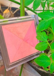🎀Swiss Beauty Blush And Highlighter🎀