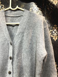 Grey Knit Cardigan 🦋🌸