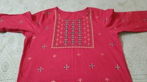 Avaasa Red Kurti