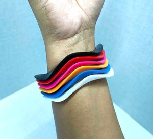 Set of 6 Colorful Wavy Bracelets