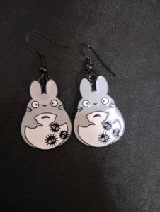 Ghibli inspired Totoro earrings 🌱