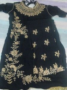 beautiful and trendy kurta set with pant