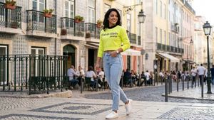 Calvin Klein Jeans Neon Sweatshirt