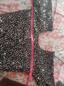 Elegant Black Saree with Embellishments f
