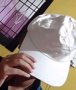 2 White Cap