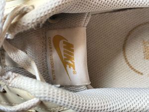 Last call!! Nike court vision alta