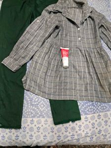 top pants and facewash free