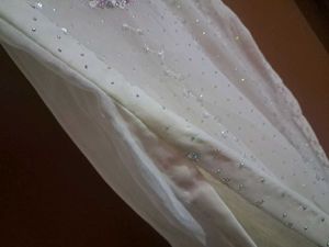 Elegant Cream Embroidered Kurta