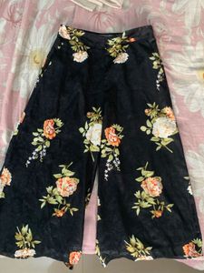 3/4 black pants (primark)