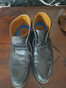 Men's Black Leather Chukka Boots