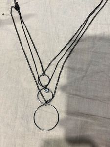Layered Circle Pendant Necklace