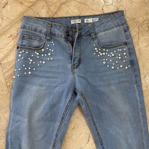 ⭐️clearance sale⭐️Coverstory pearl Ripped Jeans