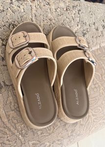 Stylish Beige Buckle Sandals