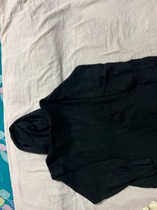 Black Hooded Pullover Sweatshirt