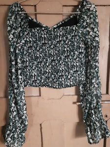 Cropped floral top🦚