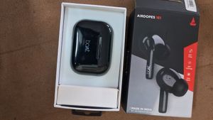 boAt airdopes 161 Earbuds
