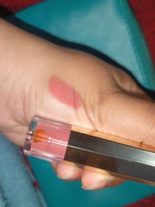 Lakme 9 to 5 tinted lip oil