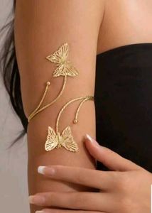 Elegant Arm Band Bracelet with Flower