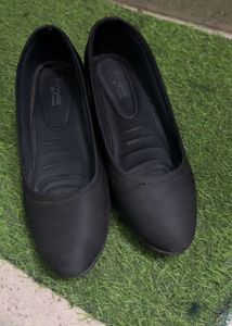 Stylish Black Ballerina Flats