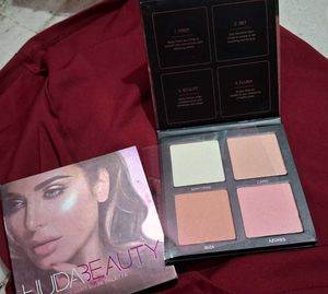 HUDA BEAUTY Desert Dusk Eyeshadow Palette