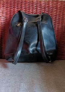 Chic Black Faux Leather Handbag
