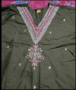Embroidered Kurta Set (2 Piece)
