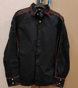 Stylish Black Patterned Shirt