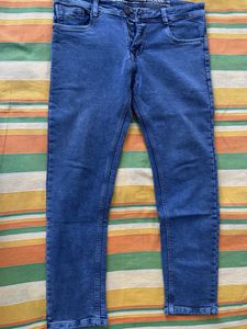 Stylish Blue Wash Jeans