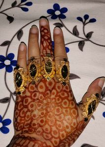 Set of 5 Statement Rings