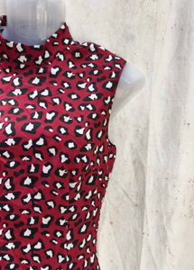 Chic Leopard Print Sleeveless Dress