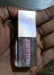Hold Me Matte Liquid Lipstick