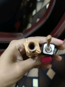 Manish Malhotra Concealer