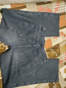 black baggy jeans