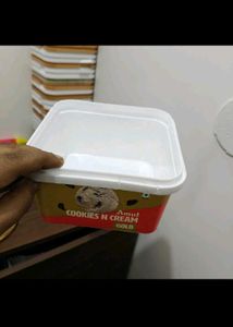 75 Plastic boxes with Lid
