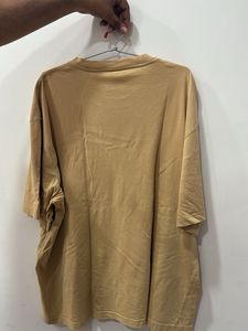 H&amp;M tan t shirt