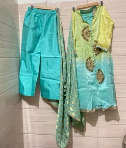 Zari work Elegant Teal &amp; Lime Kurta Set with banar