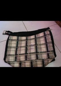 beautiful checked pouch