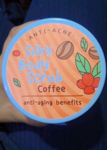 MINISO Silky Body Scrub.