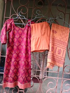 Beautiful Cotton Kurta With Churidar And Dupatta🤎