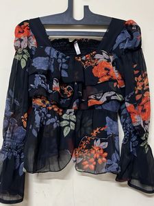 Floral Print Ruffle Top