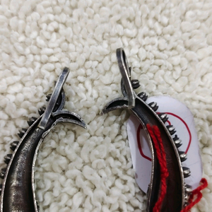 silver look alike Bugadi cum earing