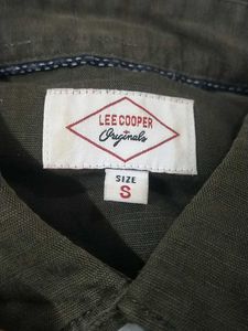 Men's Casual Olive Green Button-Up Shirt