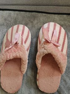 Women Flipflops And Sandels