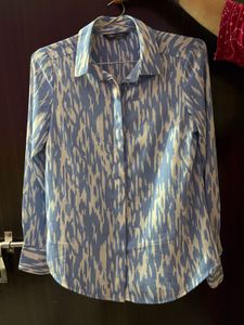 Stylish Blue &amp; White Print Button-Up Shirt
